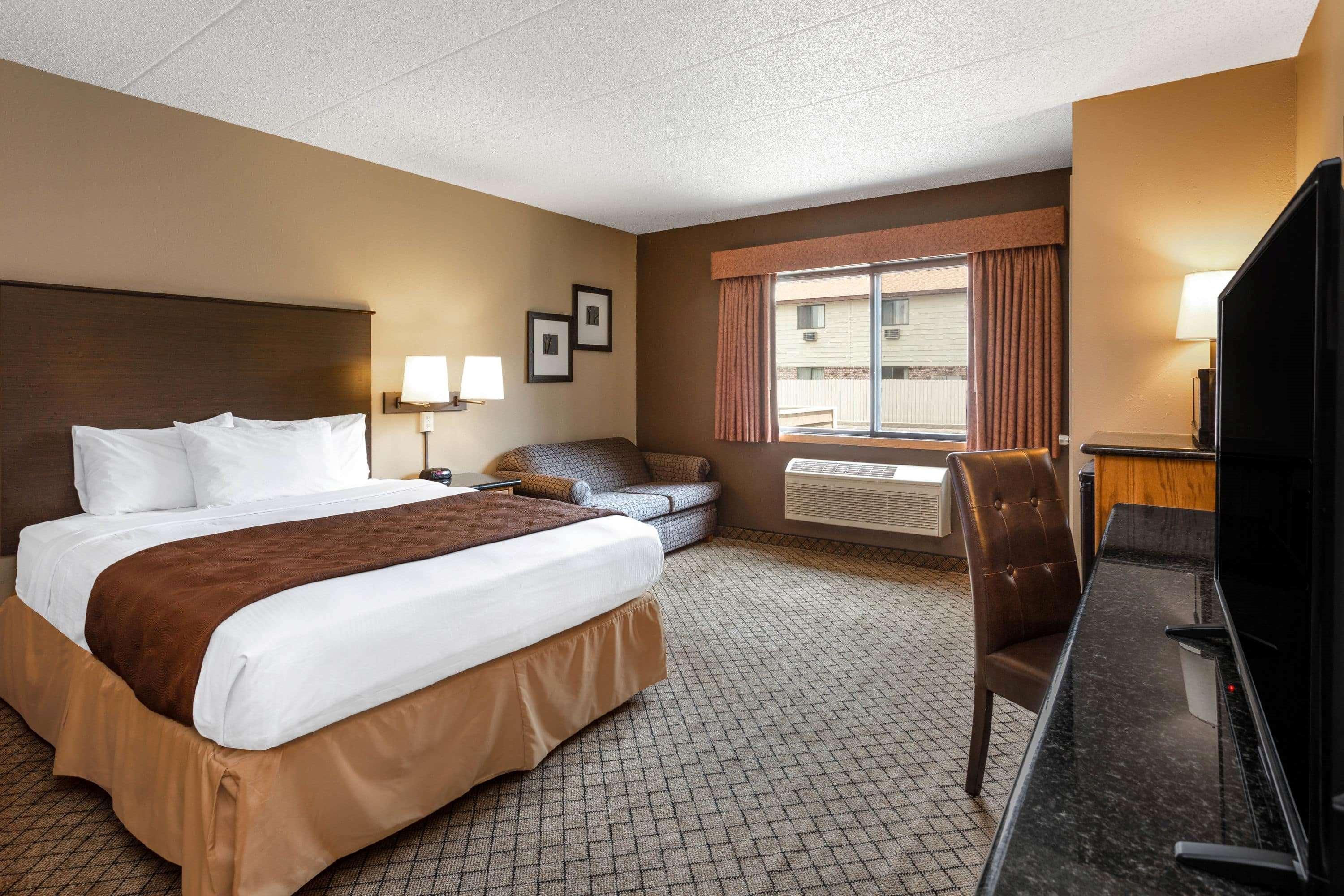 AmericInn by Wyndham Hartford WI Eksteriør bilde