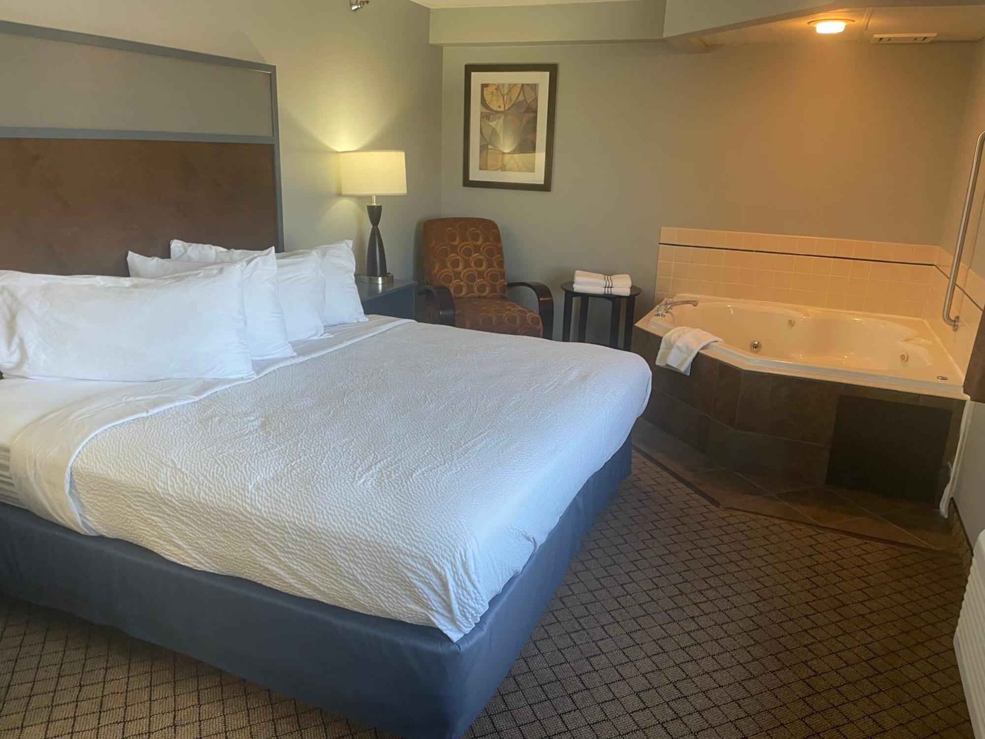 AmericInn by Wyndham Hartford WI Eksteriør bilde