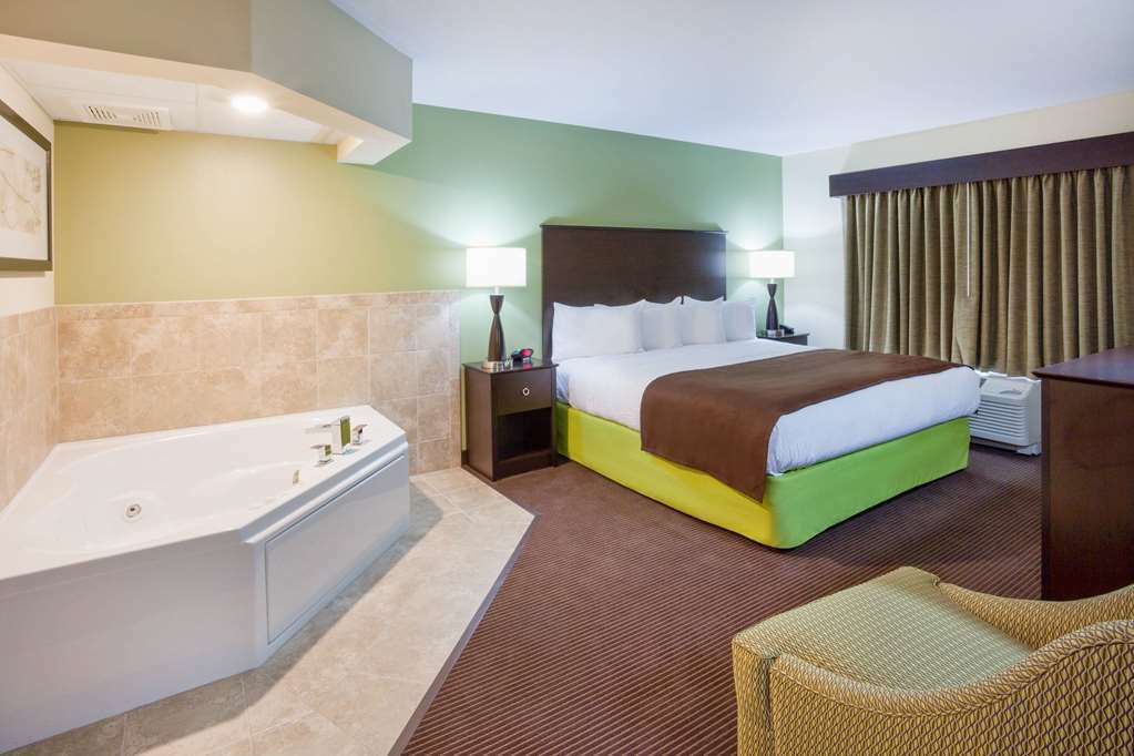 AmericInn by Wyndham Hartford WI Rom bilde